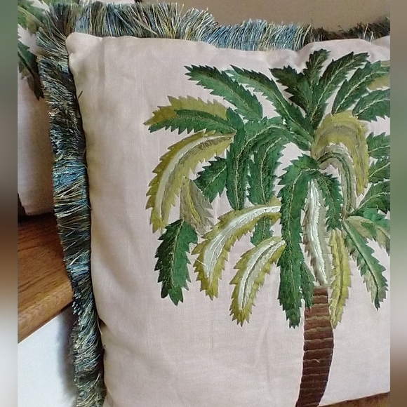 NWT Silk embroidered on linen/Cotton Fringe trim pillows - Picture 5 of 12